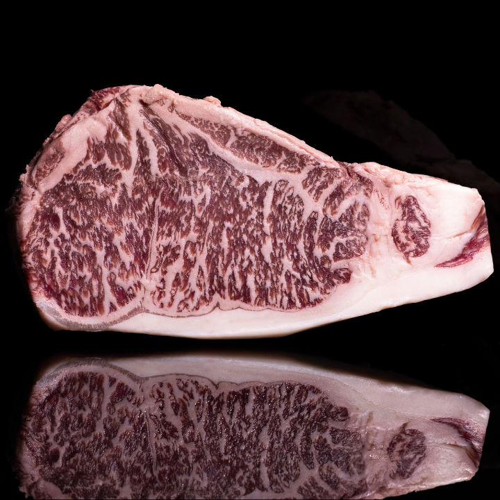 THE NEW YORK STRIP STEAK - AMERICAN WAGYU BEEF